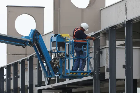 Osijek, 21. 08. 2025, Klisa, Zračna luka Osijek, ZLO. Radovi na obnovi Zračne luke se odvijaju zajedno s prmoetom i letovima iz Osijeka...snmio GOJKO MITIĆ