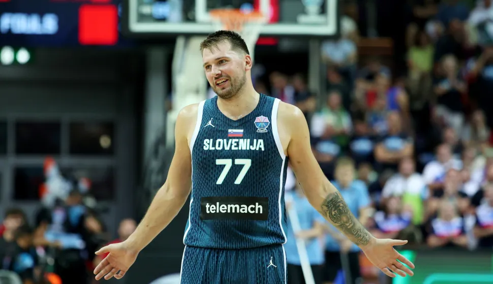 epa12337530 Luka Doncic of Slovenia reacts during the FIBA EuroBasket 2025 group D basketball match between France and Slovenia, in Katowice, Poland, 30 August 2025. EPA/Jarek Praszkiewicz POLAND OUT
