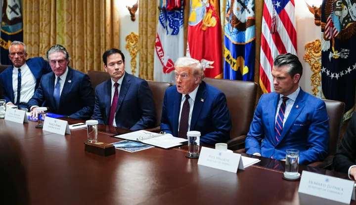 epa12324293 United States President Donald J Trump (2R) chairs a Cabinet meeting with (L-R) US Secretary of Health and Human Services Robert F. Kennedy Jr, US Secretary of the Interior and Chair, National Energy Council and White House Energy Czar Doug Burgum, US Secretary of State Marco Rubio, and US Secretary of Defense Pete Hegseth in the Cabinet Room of the White House in Washington, DC, USA, 26 August 2025. EPA/AARON SCHWARTZ/POOL