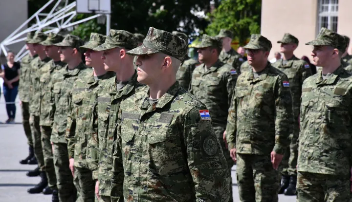 10.05.2024., Pozega - Sve​cana prisega 42. narastaja rocnika na dragovoljnom vojnom osposobljavanju u vojarni "123. brigade Hrvatske vojske" u Pozegi. Prisegu je polozilo 102 rocnika i rocnice.Svecanosti je nazocio potpredsjednik Vlade RH i ministar obrane Ivan Anusic i​ nacelnik Glavnog stozera Oruzanih snaga Republike Hrvatske​ Tihomir Kundid. Photo: Ivica Galovic/PIXSELL