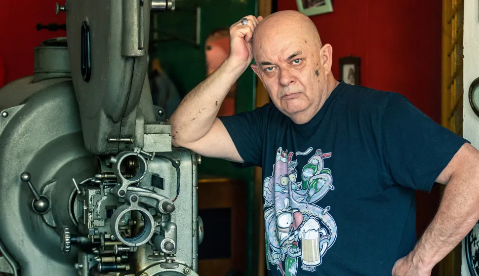 10.07.2023., Vinkovci - Dubravko Matakovic poznati crtac stripova Photo: Davor Javorovic/PIXSELL