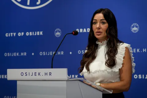 Osijek, 02. 09. 2025., Gradsko poglavarstvo, 1100. obljetnica Hrvatskog Kraljevstva - najava programa; obljetnica Hrvatskog Kraljevstva; jubilej; turizam; gospodarstvo; kultura; Tatjana Turalija