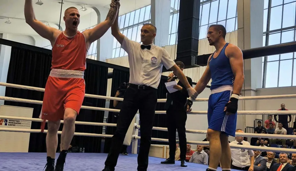 Zvonimir Rebolj nakon pobjede u finalu nad Nikicom Radonićem