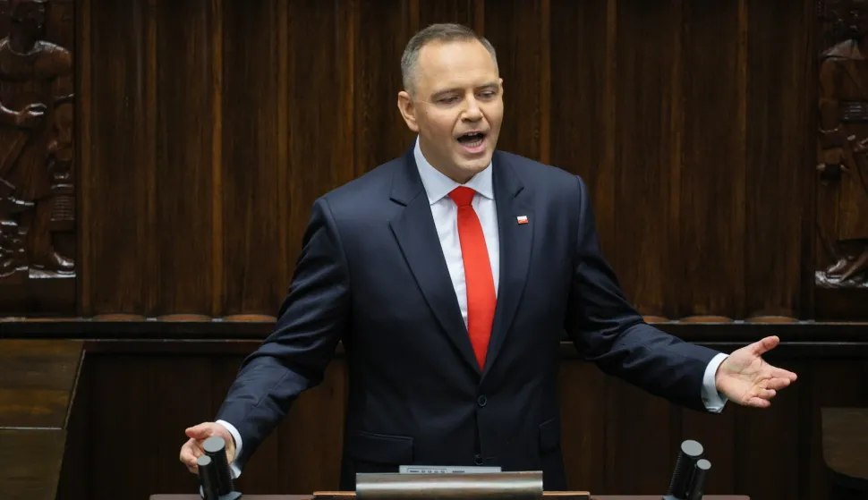 epa12285867 Polish President Karol Nawrocki speaks after taking the oath during his swearing-in ceremony before the National Assembly in Warsaw, Poland, 06 August 2025. EPA/PAWEL SUPERNAK POLAND OUT