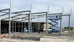 Osijek, 24. 04. 2025., Južna obilaznica, Garcos, obnova, skladište, skladišni prostor, radovi, industrijska hala, industrija, halaSNIMIO BRUNO JOBST