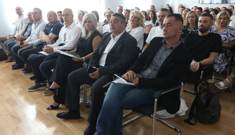 Dalj, 04. 09. 2025, Poduzetničko - razvojni centar Opećine Erdut, PORC. Međužupanijski stručni skup "Dalj, Aljmaš, Erdut 1991. - 1997....snimio GOJKO MITIĆ