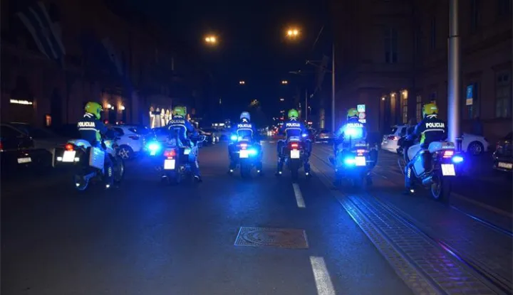 Policijski motociklisti u lovu na tehnički neispravna vozila