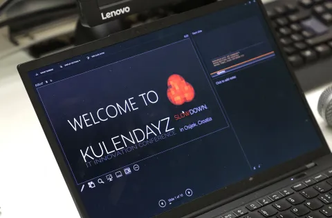 Osijek, 05. 09. 2025., FAZOS, KulenDayz, 14. KulenDayz, IT, IT Innovation Conferece; laptop; kompjuter; ilustracijaSNIMIO BRUNO JOBST