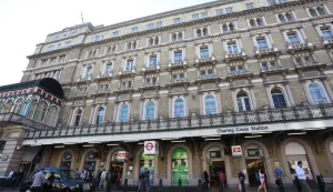 epa06829518 A general view of Charing Cross station, central London Britain, 22 June 2018. British Transport Police (BTP) report that officers were called to Charing Cross underground station after receiving reports of a man on the tracks claiming to have a bomb. Officers from the Metropolitan Police and BTP specialist firearms officers also attended. A 38-year old man was detained by officers. EPA/Isabel Infantes