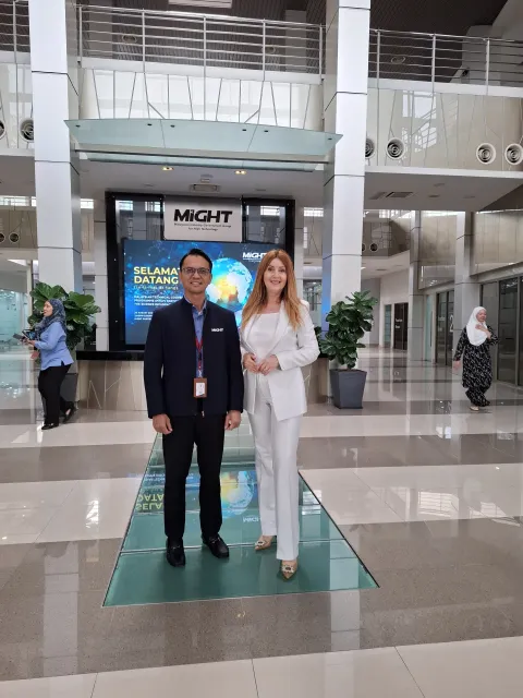 MAGAZIN INAe: Mohd_Nurul_Azammi_Mohd_Nudri__MiGH