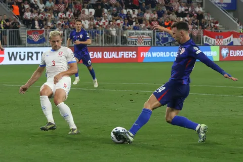 Osijek, 09. 06. 2025, Opus Arene, utakmica, kvalifikacije za svjetsko prvenstvo, Hrvatska - Češka. Ivan Perišić (14).snimio GOJKO MITIĆ