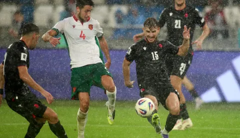 Soccer Football - World Cup - UEFA Qualifiers - Group E- Georgia v Bulgaria - Boris Paichadze Dinamo Arena, Tbilisi, Georgia - September 7, 2025 Bulgaria's Ilia Gruev in action with Georgia's Anzor Mekvabishvili REUTERS/Irakli Gedenidze Photo: IRAKLI GEDENIDZE/REUTERS