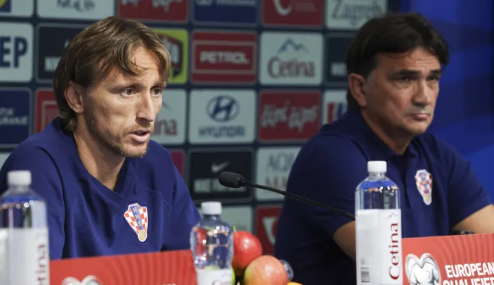 Zagreb, 07.09.2025. - Konferencija za medije nogometne reprezentacije Hrvatske uoči utakmice Europskih kvalifikacija za Svjetsko prvenstvo 2026. godine između Hrvatske i Crne Gore. Na fotografiji Luka Modrić, Zlatko Dalić. foto HINA/ Lana SLIVAR DOMINIĆ/ lsd