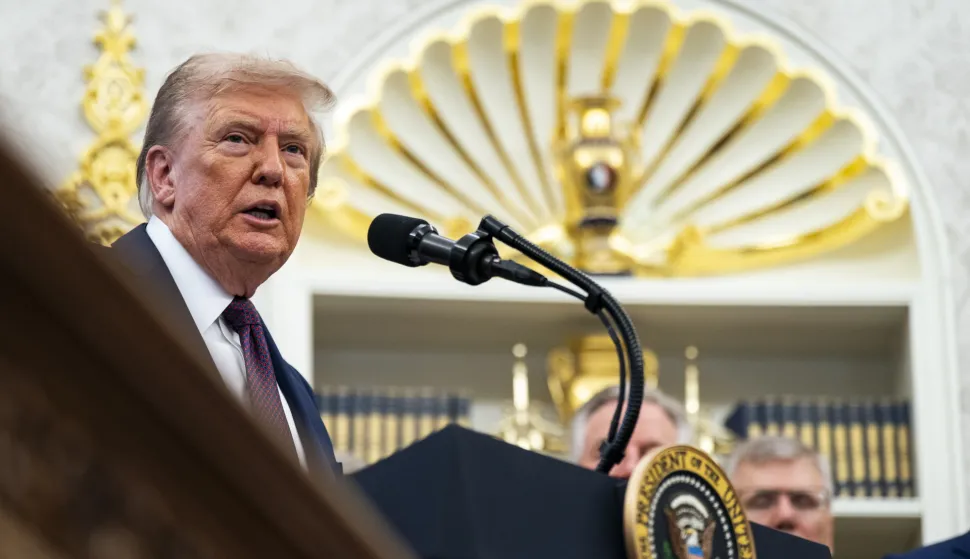 epa12347193 US President Donald Trump speaks during an announcement in the Oval Office at the White House in Washington, DC, USA, 02 September 2025. US President Donald Trump is set to announce that he's basing US Space Command in Huntsville, Alabama, undoing former President Joe Biden's decision to put the headquarters in Colorado. EPA/AL DRAGO/POOL