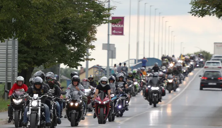 Osijek, 23. 06. 2023, osjecka ljetna noc, lipanj 2023, OLJN, defile, bikeriSNIMIO BRUNO JOBST