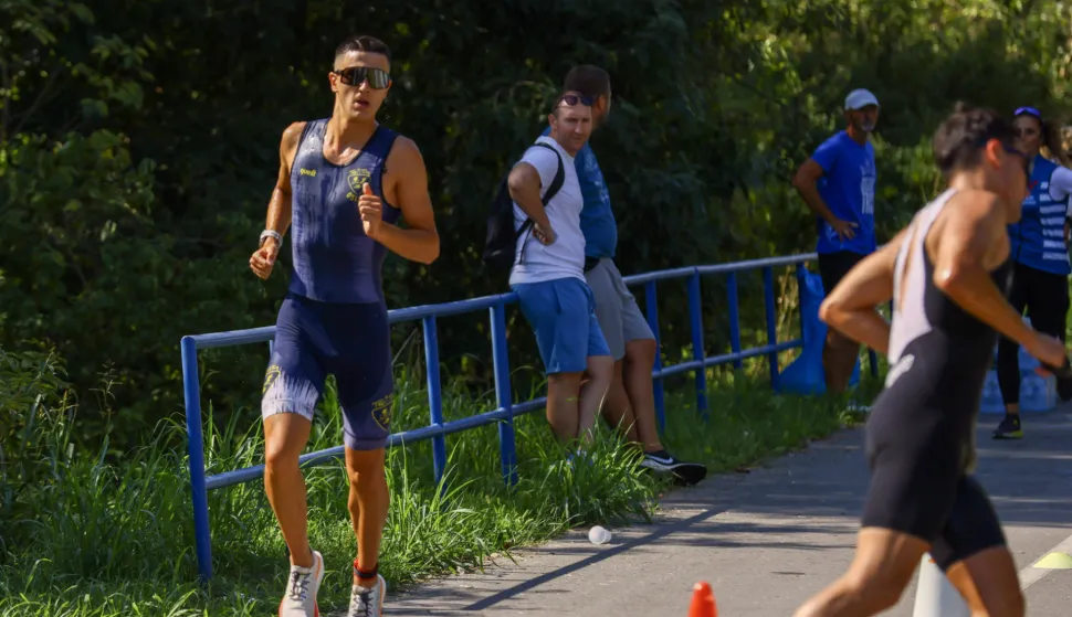 Svi naslovi s triatlona u Bilju otišli u Zagreb, osječki Tri-tim dvaput treći