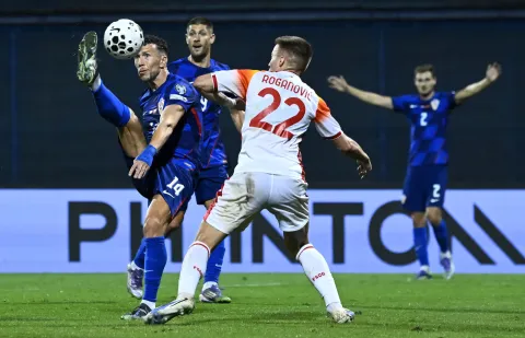 08.09.2025., stadion Maksimir, Zagreb - Kvalifikacije za FIFA Svjetsko nogometno prvenstvo 2026., skupina L, Hrvatska - Crna Gora. Ivan Perisic i Milan Roganovic Photo: Marko Lukunic/PIXSELL
