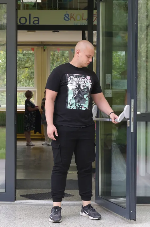 Osječka OŠ Vijenac u novu školsku godinu s obnovljenom dvoranom i prvim zaštitarom