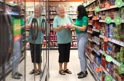 Andrijaševci, 09. 09. 2025., Studenac, Studenac - Andrijaševci, Studenac, Studenac market, trgovina, Vera Šebalj - kupacSNIMIO BRUNO JOBST