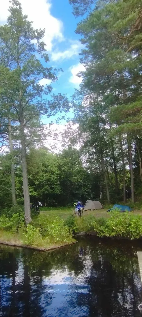 Dva Osječanina, lege jo&scaron; iz &scaron;kolskih klupa, na motociklima &ldquo;Suzikama&rdquo; stigla sve do Nordkappa