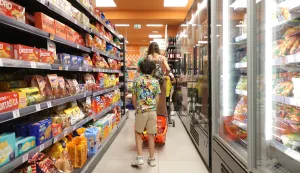 Slavonski Brod, 09. 09. 2025., Studenac, Studenac - Slavonski Brod, Studenac, Studenac market, trgovina; kupovina; cijena; cijene; kupovna moć; potrošačka košarica; prehrambeni proizvod; policaSNIMIO BRUNO JOBST