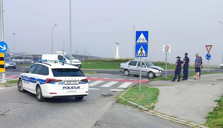 Sudar u kružnom toku na Čepinskoj u Osijeku