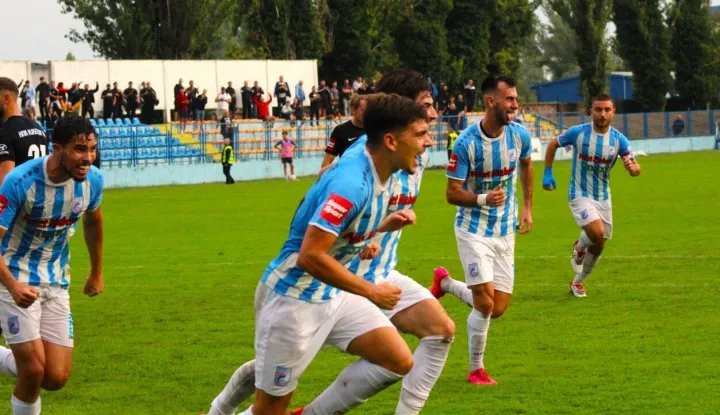 VUKOVAR 1991 - CIBALIA 0:1SLAVLJE IGRAČA CIBALIJERUJAN 2025FOTO: FILIP KNEZOVIĆ/HNK CIBALIA