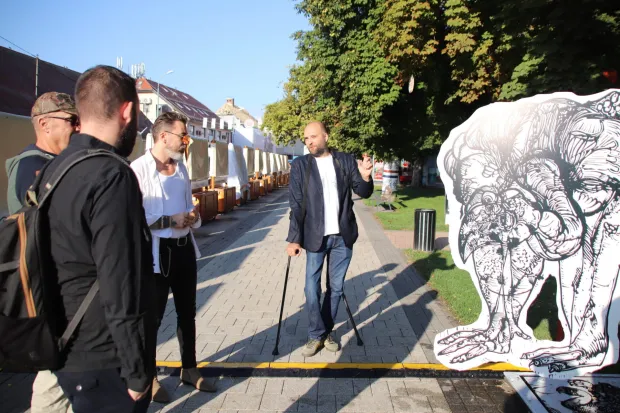 U vinkovačkoj Telephone Galeriji postavljena izložba grafika Antuna Babića