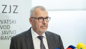 Zagreb, 12.9.2025 - Okrugli stol na kojem su prezentirani Rezultati provedenih javnozdravstvenih akcija u braniteljskoj populaciji s ciljem otkrivanja čimbenika rizika za kardiovaskularne bolesti, u organizaciji Hrvatskog zavoda za javno zdravstvo. Na slici Krunoslav Capak.Foto Hina/ Dario GRZELJ/ dag