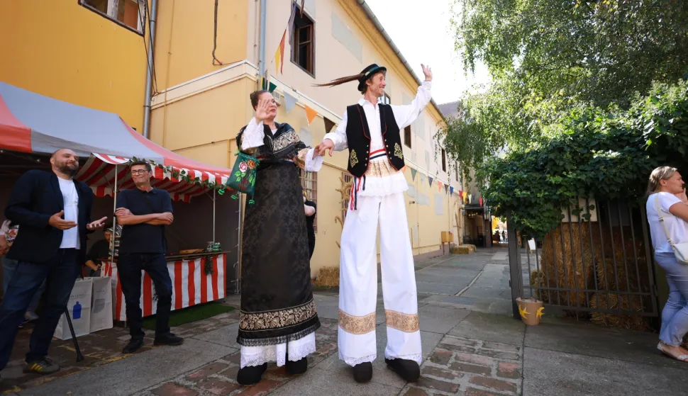 VINKOVCI - Uvodne priredbe 60. Vinkovačkih jeseni počele su 12. 9. 2025.