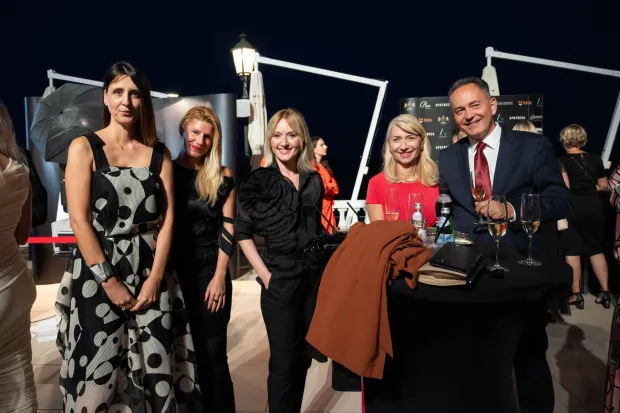 OPATIJA 12.09.2025. Bilanca uspjeha, druzenje na terasi Hotela Kvarner, fotografiranje na photo wallu, koncert Martina Kosovca. Na fotografiji: Snimila: Ana Križanec