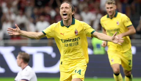 epa12377472 AC Milan's Luka Modric celebrates after scoring the 1-0 goal during the Italian Serie A soccer match between AC Milan and Bologna FC 1909, in Milan, Italy, 14 September 2025. EPA/MATTEO BAZZI
