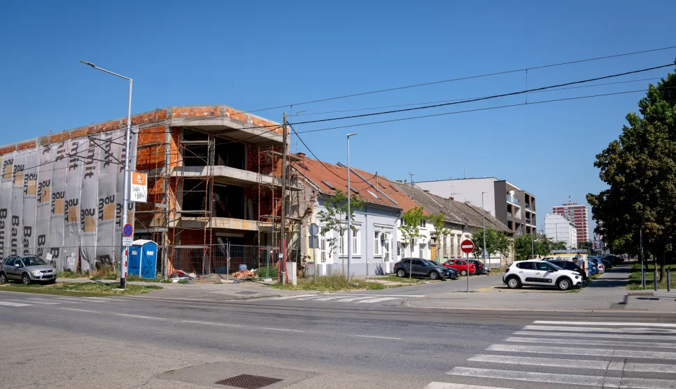 Reisnerova/Zrinjevac; Gradilište; Stambena zgrada, srpanj 2025.