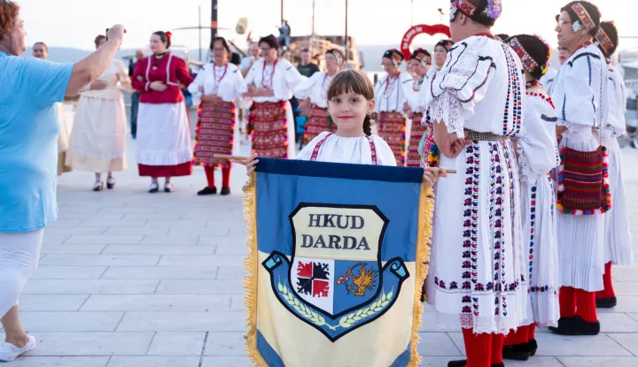 Folkloraši iz Slavonije i Baranje u Selcu