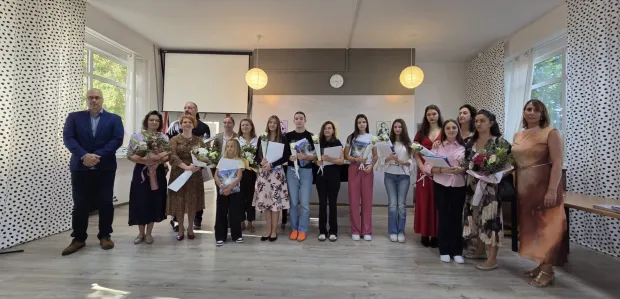 VINKOVCIGrad Vinkovci nagradio je učenike, njihove mentore i korepetitore, Glazbene &scaron;kole Josipa Runjanina za rezultate na državnim i međunarodnim natjecanjima u pro&scaron;loj &scaron;kolskoj godini. Dodijeljena su 23 poklona kao zahvala za trud, talent i ljubav prema glazbi koju prenose i izvan grada.rujan 2025.