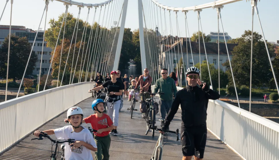 Kazališna biciklijada - Teatar To Go