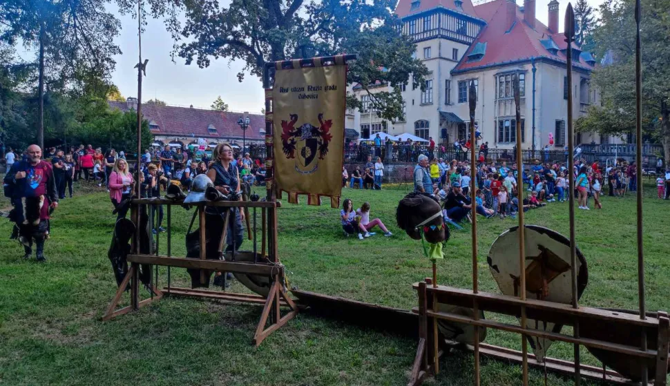 DONJI MIHOLAJC - Posjetitelji vole doći na Ustanak hrvatskih velikaša. Ustupljena fotografija