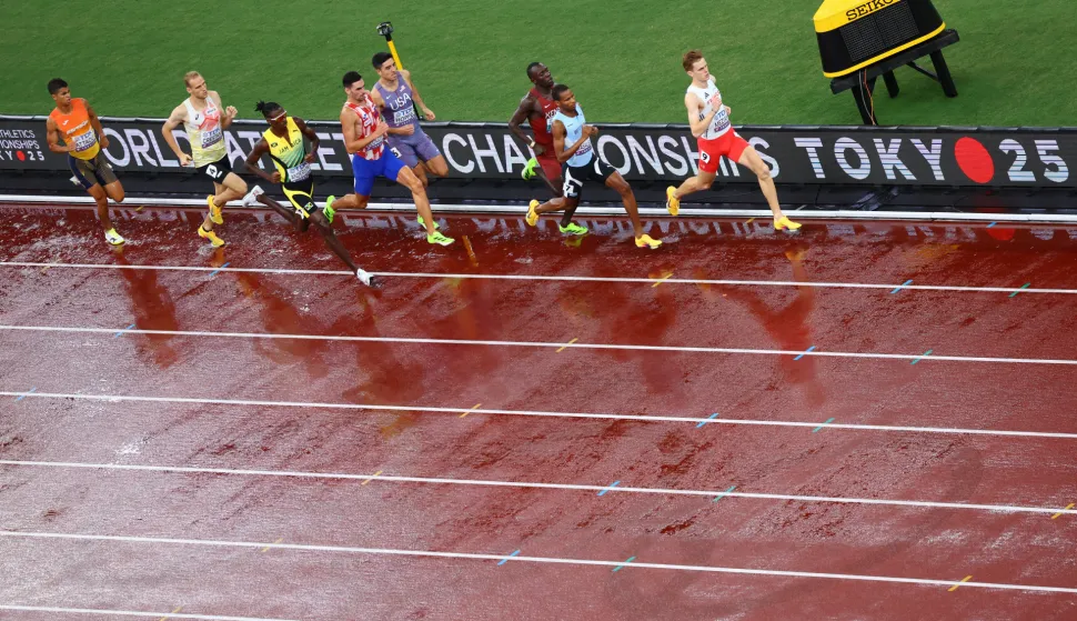 World Athletics Championships Tokyo 2025 - Men's 800m Semi-Final - Japan National Stadium, Tokyo, Japan - September 18, 2025 Spain's Mohamed Attaoui, Belgium's Eliott Crestan, Jamaica's Navasky Anderson, Kenya's Emmanuel Wanyonyi, Botswana's Tshepiso Masalela, France's Yanis Meziane, Bryce Hoppel of the U.S. and Croatia's Marino Bloudek in action during the heats REUTERS/Fabrizio Bensch Photo: Fabrizio Bensch/REUTERS