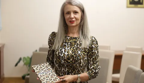 Osijek, 19. 09. 2025., Adamovićeva ulica, Udruženje obrtnika, promocija, promocija knjige, Nepopeglana, Gabrijela Ivanković - autoricaSNIMIO BRUNO JOBST