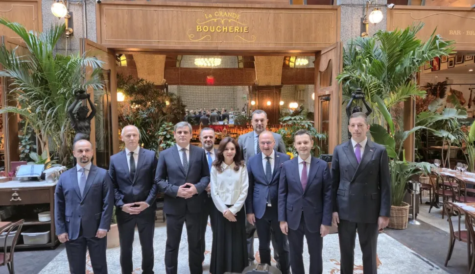 Hrvatski šef diplomacije Gordan Grlić Radman je u ponedjeljak u New Yorku podržao prvi zahtjev Estonije za sazivanjem sjednice Vijeća sigurnosti Ujedinjenih naroda, nakon što je Rusija prošlog petka povrijedila njen zračni prostor, objavilo je ministarstvo vanjskih i europskih poslova na društvenoj mreži X.