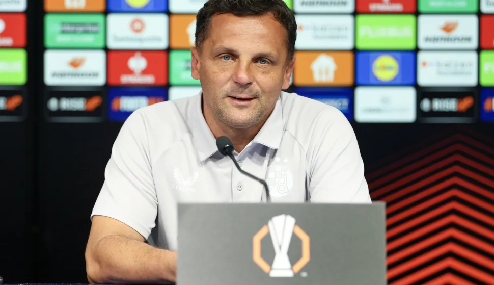 Zagreb, 23.09.2025 - Konferencija za medije GNK Dinama uoči dvoboja nogometne Europske lige protiv Fenerbahčea. Na slici trener GNK Dinama Mario Kovačević.foto HINA/ Damir SENČAR/ ds