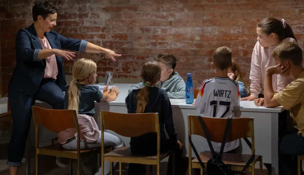 Osijek, 17. 09. 2025., Kinderštube, škola njemačkog jezikaškola njemačkog jezika; kinderštube; njemački jezik; učenici; djeca; učiteljica; Margareta Vučak