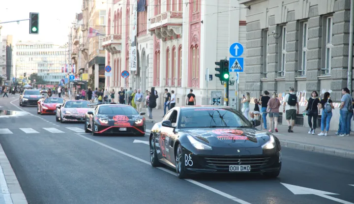22, September, 2025, Belgrade - The Gumball 3000 caravan arrived at Trg Republike, which put Belgrade, according to the announcement of the BlueRent company, on the map of world metropolises hosting this prestigious event.. Photo: Milos Tesic/ATAImages22, septembar 2025, Beograd - Gumball 3000 karavana je stigao na Trg Republike, cime se Beograd, prema najavi kompanije BlueRent, upisao na mapu svetskih metropola domacina ovog prestiznog dogadjaja. Photo: Milos Tesic/ATAImages Photo: Milos Tesic/ATA Images/PIXSELL
