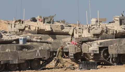 epa12383991 Israeli tanks deployed near the border with the Gaza Strip in southern Israel, 17 September 2025. Israel ramped up its offensive in the Gaza Strip on 16 September. More than 64,900 Palestinians have been killed in the Gaza Strip since October 2023, according to the Palestinian Ministry of Health. EPA/ABIR SULTAN