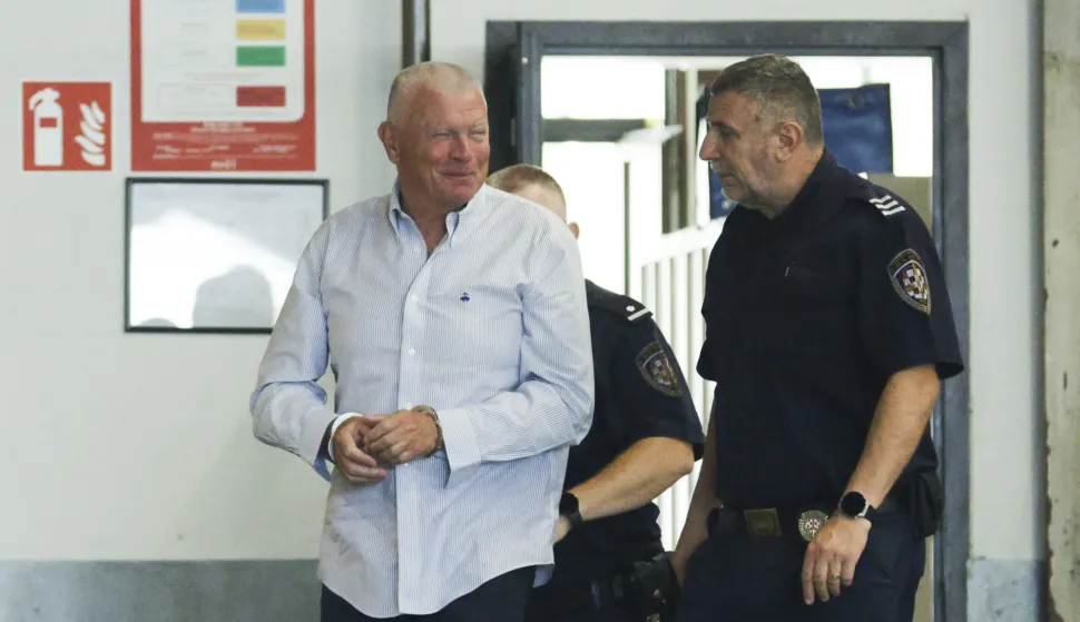 Zagreb, 11.07.2025. - Hrvoje Petrač doveden je na ispitivanje u Uskok. foto HINA/ Lana SLIVAR DOMINIĆ/ lsd