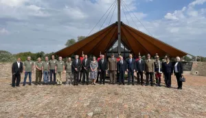 Mađarska vojak i Hrvatska vojska odale počast braniteljima i husarimaOsijek, 26. rujna 2025.Foto: Grad Osijek