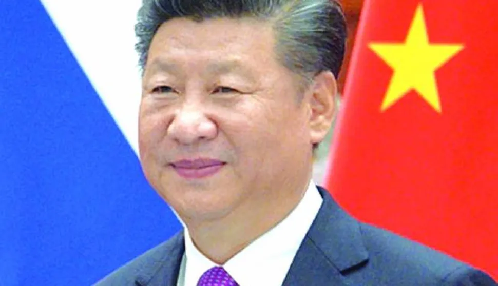epa05523151 Chinese President Xi Jinping (R) and Russian President Vladimir Putin (L) shake hands prior their meeting within the framework of the G20 Summit at the West Lake State Guest House in Hangzhou, China, 04 September 2016. The G20 Summit is held in Hangzhou on 04 to 05 September. EPA/ALEXEI DRUZHININ/SPUTNIK/KREMLIN POOL
