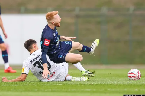 28.09.2025., Gradski stadion, Velika Gorica - SuperSport HNL, 08. kolo, HNK Gorica - NK Osijek. Ante Kavelj i Luka Vrbancic Photo: Goran Stanzl/PIXSELL