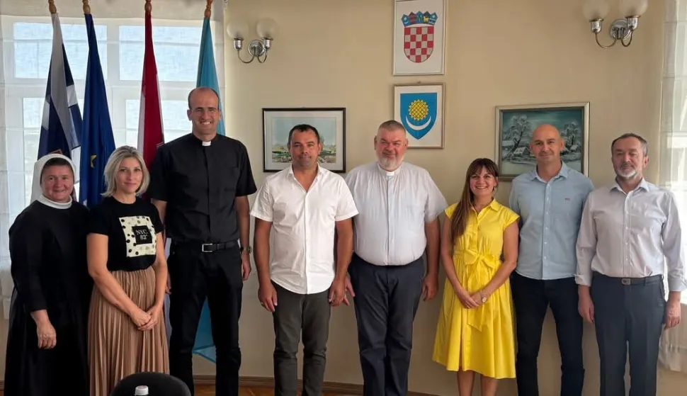 Općina Čepin pozdravila se s vlč. Đuricom Pardonom, novi je župnik vlč. Ivan Kunčević