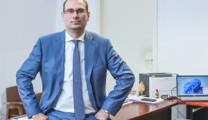 06.12.2023., Zagreb - Prof. dr. sc. Frane Stanicic rodjen je u Makarskoj, 5. kolovoza 1981. Osnovnu skolu zavrsio je u Baskoj Vodi, a opcu gimnaziju u Makarskoj. Diplomirao je na Pravnom fakultetu Sveucilista u Zagrebu 2006., a doktorirao na istom fakultetu 2011. na temu: "Razvoj instituta izvlastenja u Hrvatskoj". Redoviti profesor je na Katedri za upravno pravo Pravnog fakulteta u Zagrebu. Photo: Sanjin Strukic/PIXSELL